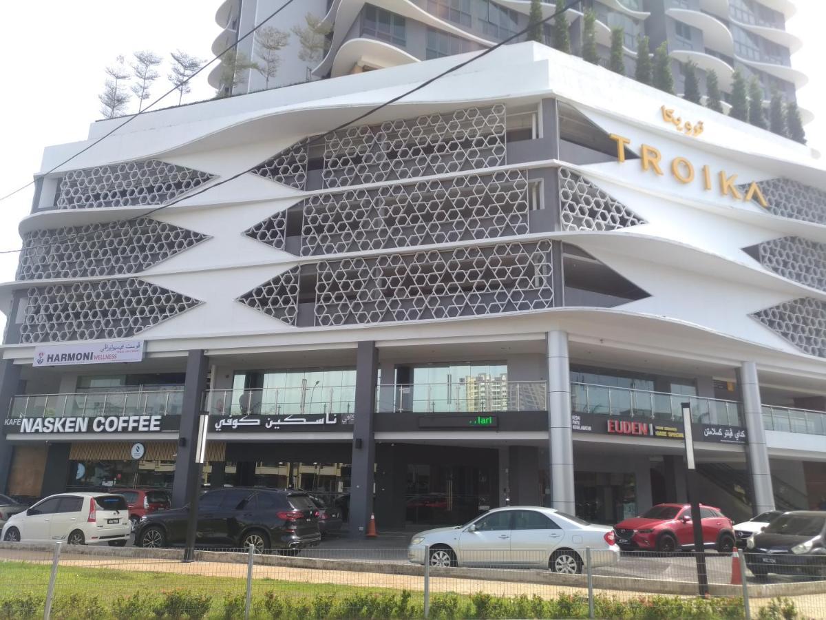 Golden Troika Kota Bharu - 2 Bedrooms Екстериор снимка